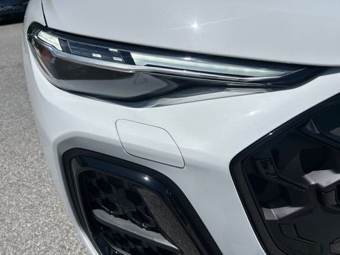 Certified 2026 Audi SQ5 Premium Plus AWD/4WD image 24
