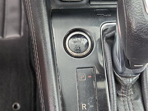 Used 2021 Nissan Kicks SV FWD image 9