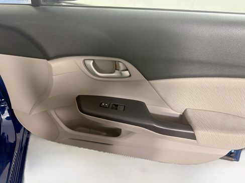 Used 2013 Honda Civic LX image 29