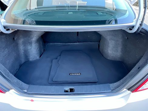 Used 2016 Nissan Versa SV image 22