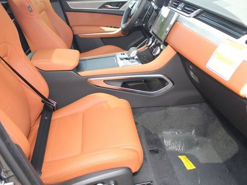 New 2026 Jaguar F-PACE R-Dynamic S image 3