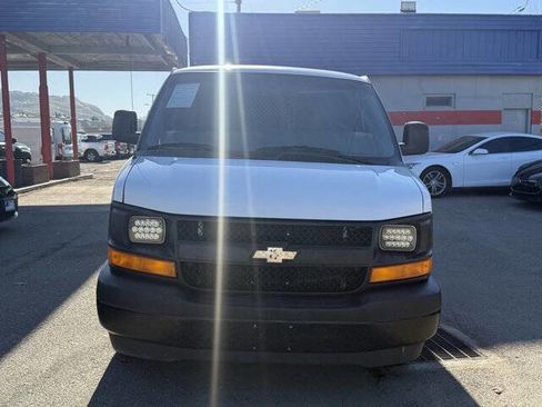 Used 2017 Chevrolet Express 2500 2500 3dr Cargo Van image 3