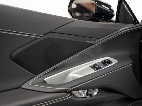 Used 2025 Chevrolet Corvette Stingray Coupe image 59