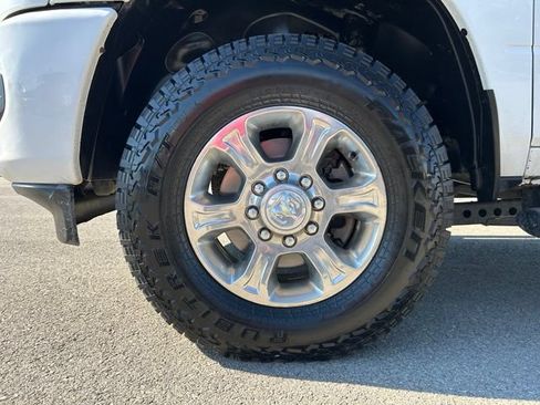 Used 2021 RAM 3500 Big Horn w/ Level 1 Equipment Group AWD/4WD image 15