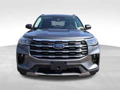 Used 2025 Ford Explorer Active w/ Active Comfort Package AWD/4WD image 6