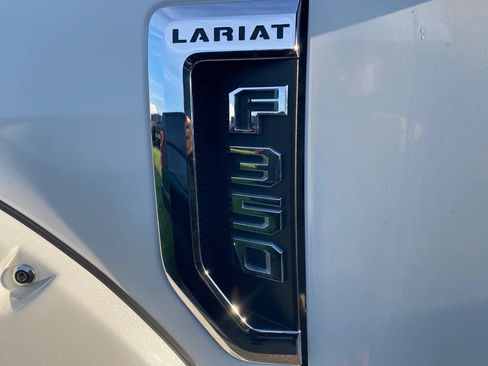 Used 2020 Ford F350 Lariat w/ Lariat Ultimate Package AWD/4WD image 16