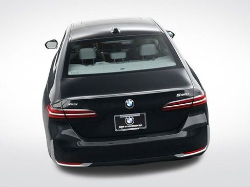 New 2026 BMW 530i xDrive w/ Premium Package AWD/4WD image 22