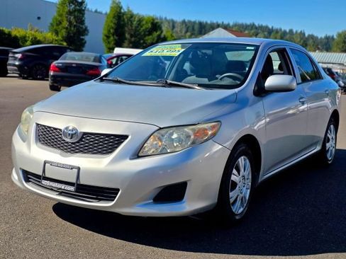 Used 2009 Toyota Corolla LE FWD image 3