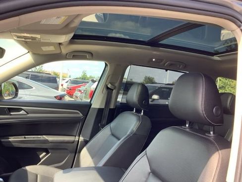 Used 2021 Volkswagen Atlas SEL AWD/4WD image 19