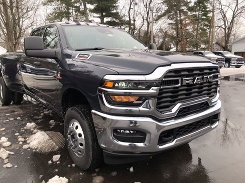 New 2026 RAM 3500 Tradesman w/ Chrome Appearance Group image 7