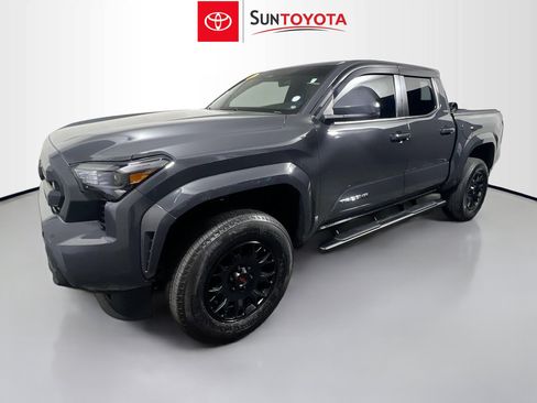 Used 2024 Toyota Tacoma SR5 image 9