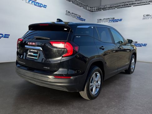 Used 2024 GMC Terrain SLE image 5
