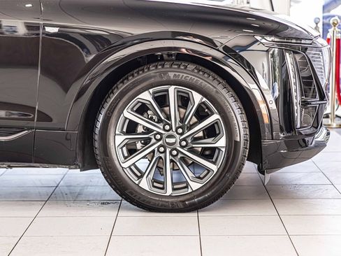 Used 2024 Cadillac Lyriq Sport image 11