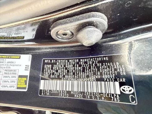 Used 2022 Toyota Corolla LE w/ LE Convenience Package FWD image 18