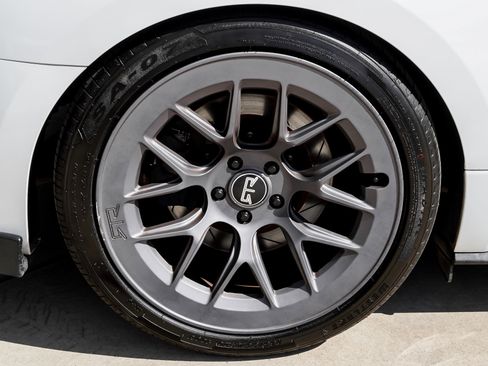 Used 2016 Ford Mustang GT w/ GT Performance Package RWD image 11