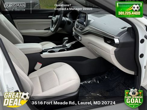 Used 2024 Nissan Altima 2.5 SV FWD image 7