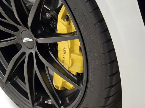 Used 2023 Aston Martin V12 Vantage image 14