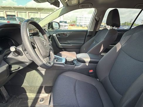 Used 2024 Toyota RAV4 LE image 4