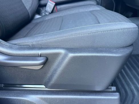 Used 2025 Chevrolet Silverado 2500 LT w/ Convenience Package image 23