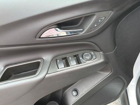 Used 2023 Chevrolet Equinox LT FWD image 31