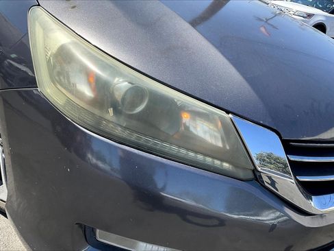 Used 2015 Honda Accord Sport image 29