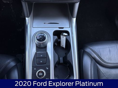 Used 2020 Ford Explorer Platinum image 26