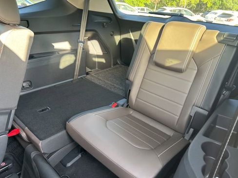 Used 2024 Volkswagen Atlas SEL image 7