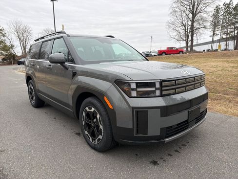 Certified 2025 Hyundai Santa Fe SEL image 3