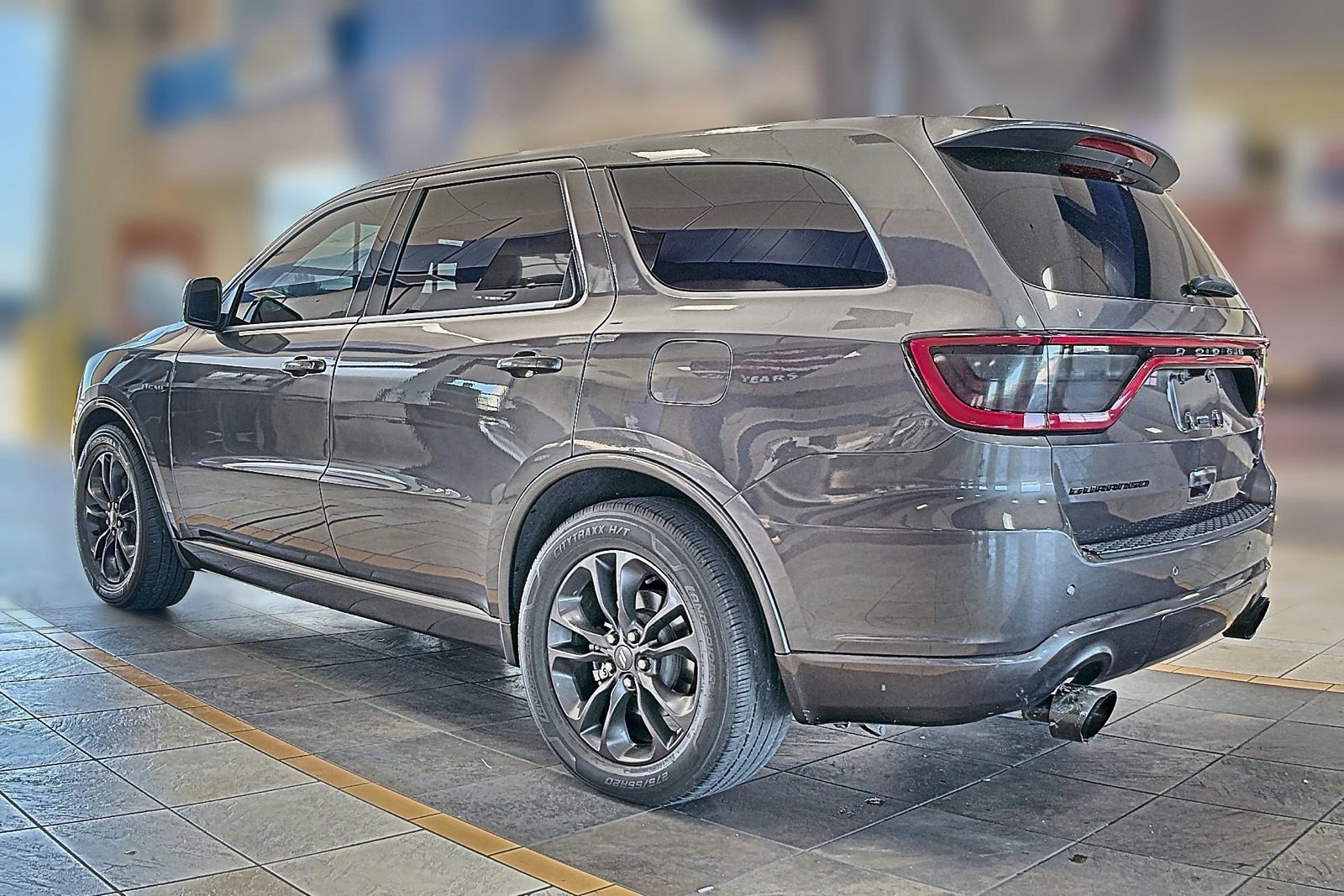 Used 2021 Dodge Durango R/T w/ Blacktop Package RWD image 4