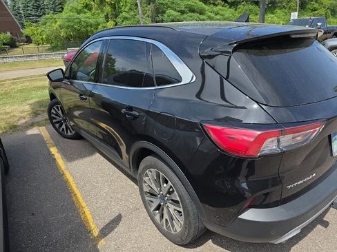 Used 2020 Ford Escape Titanium AWD/4WD image 3