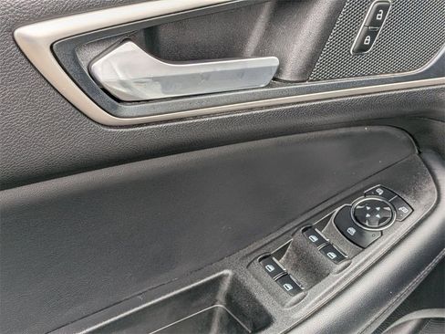 Used 2024 Ford Edge SEL image 15