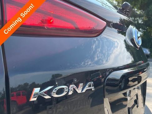 Used 2023 Hyundai Kona SE w/ Cargo Package FWD image 9