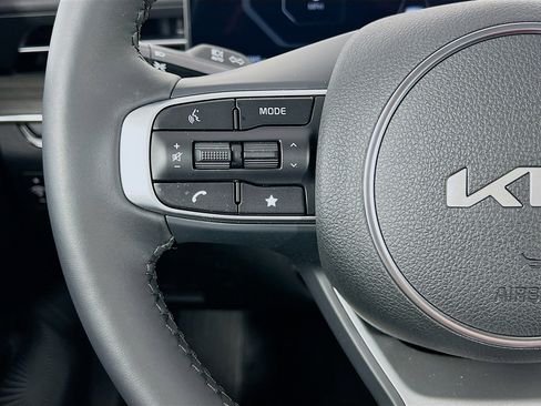 New 2025 Kia K5 EX image 15