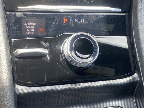 New 2025 Jeep Grand Cherokee L Limited w/ Luxury Tech Group II image 26