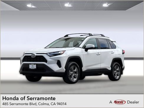 Used 2023 Toyota RAV4 XLE w/ Convenience Package AWD/4WD image 1