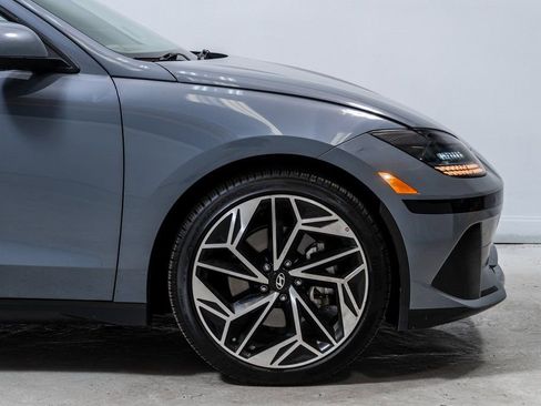 Used 2023 Hyundai Ioniq 6 SEL image 12