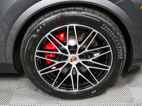 New 2026 Porsche Cayenne S image 40