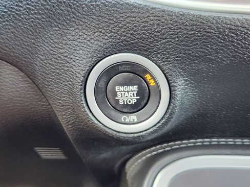 Used 2019 Dodge Challenger SXT image 25