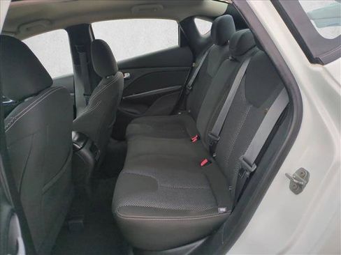 Used 2016 Dodge Dart SXT image 21