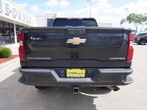Used 2024 Chevrolet Silverado 2500 Custom w/ Custom Value Package AWD/4WD image 5