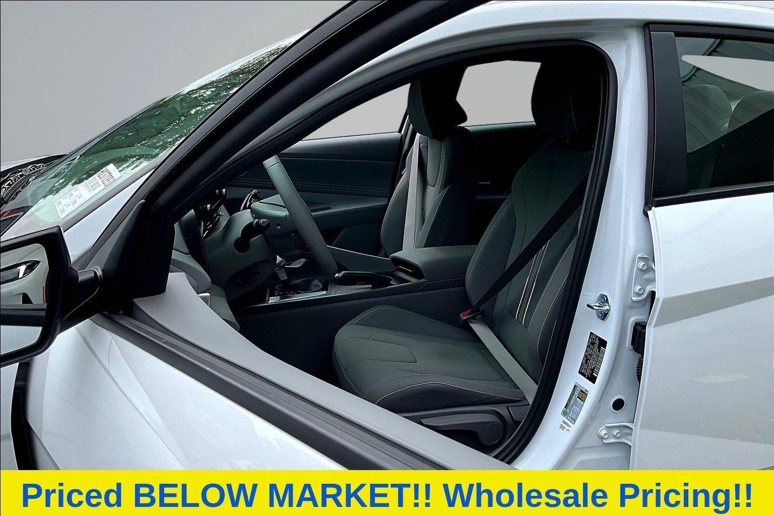 Used 2026 Hyundai Elantra SEL Sport Premium w/ Cargo Package FWD image 13