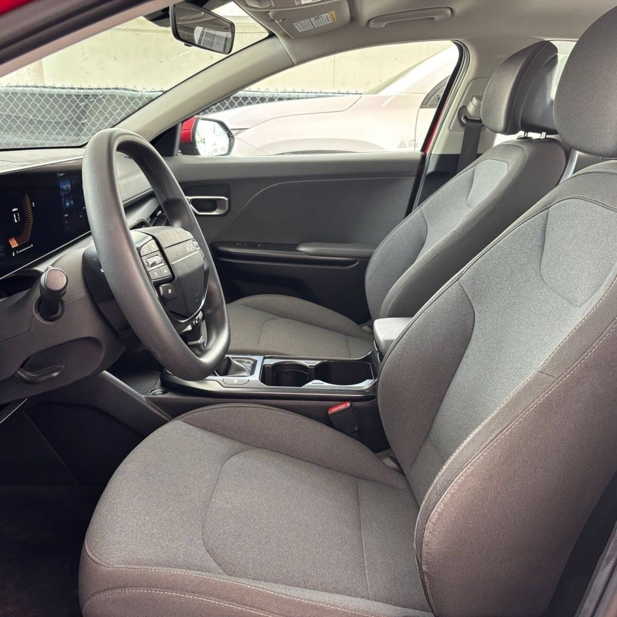 Used 2025 Kia K4 FWD image 29