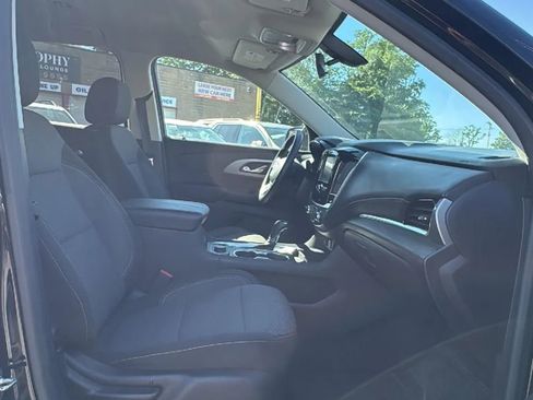 Used 2018 Chevrolet Traverse LS FWD image 27