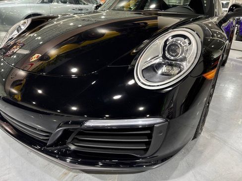 Used 2018 Porsche 911 Carrera image 32