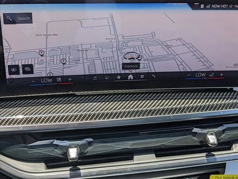 Used 2025 BMW X7 M60i image 13