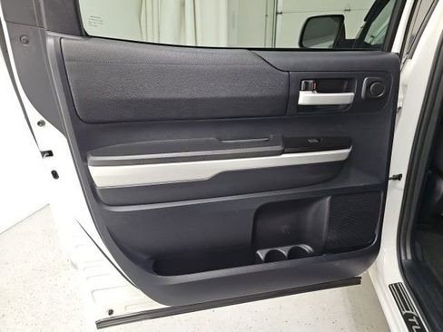 Used 2015 Toyota Tundra SR5 image 30