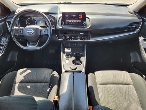 Used 2025 Nissan Rogue SV AWD/4WD image 16