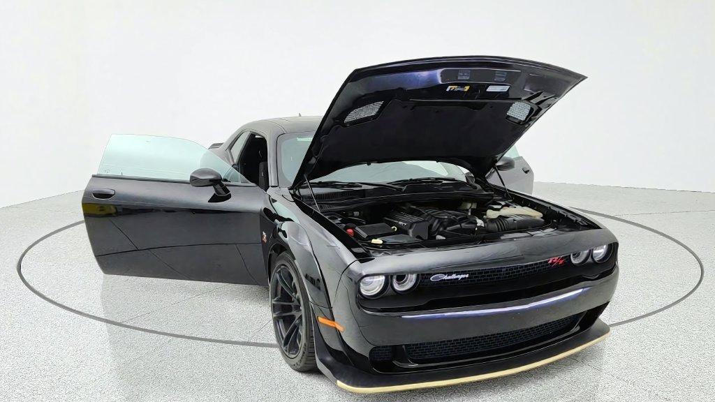 Used 2023 Dodge Challenger R/T Scat Pack RWD image 9