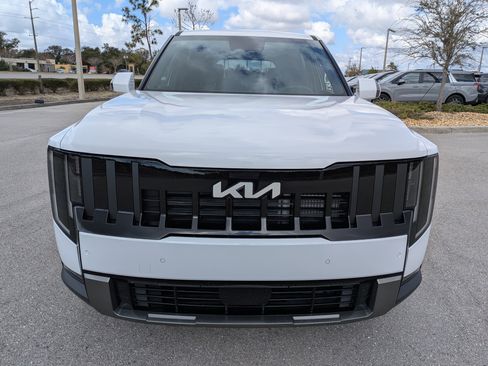 New 2027 Kia Telluride LX image 3