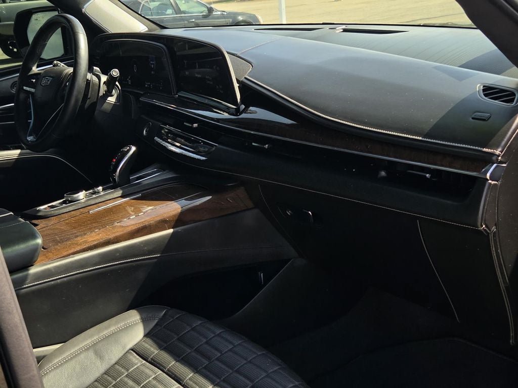 Used 2022 Cadillac Escalade Sport Platinum AWD/4WD image 9